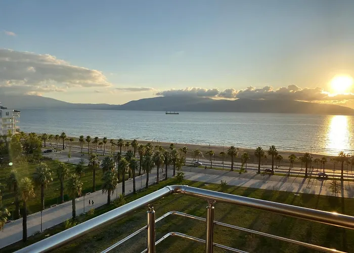 Sea Side *