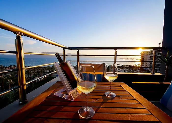 Sea Side Apartament *